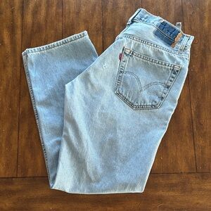 Levi's Classic Light Blue 505 regular Fit with imperfections
(See pics) Size 32